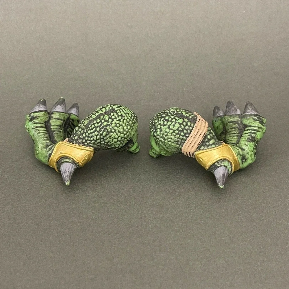Mega Bloks Green Dragon Feet AS0988958 AS0988959 Replacement Add-on Pieces Parts